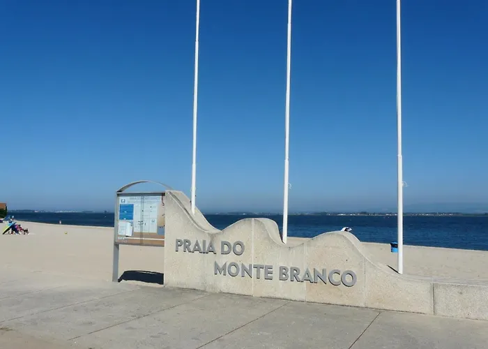 Ria דירה טוריירה