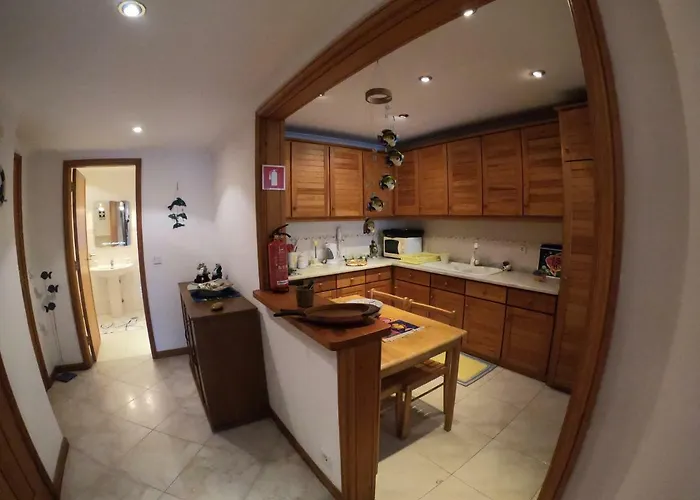 Ria דירה טוריירה